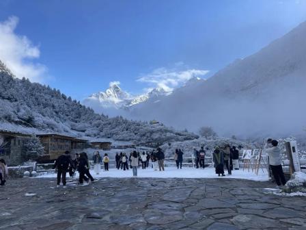 四姑娘山冬季雪景