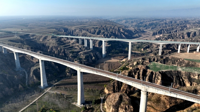 12月10日，合阳县城主城区至合铜高速合阳北出口引线公路全面建成，进入通车前试运行阶段。