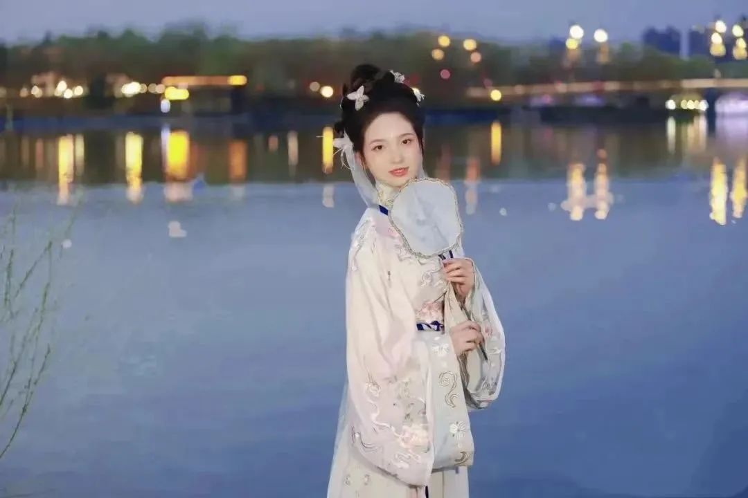 西安汉服旅拍全攻略:5大热门打卡地,拍出千年古都的绝美大片 - 第4张