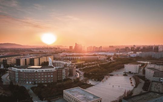 青岛城市学院校园一角