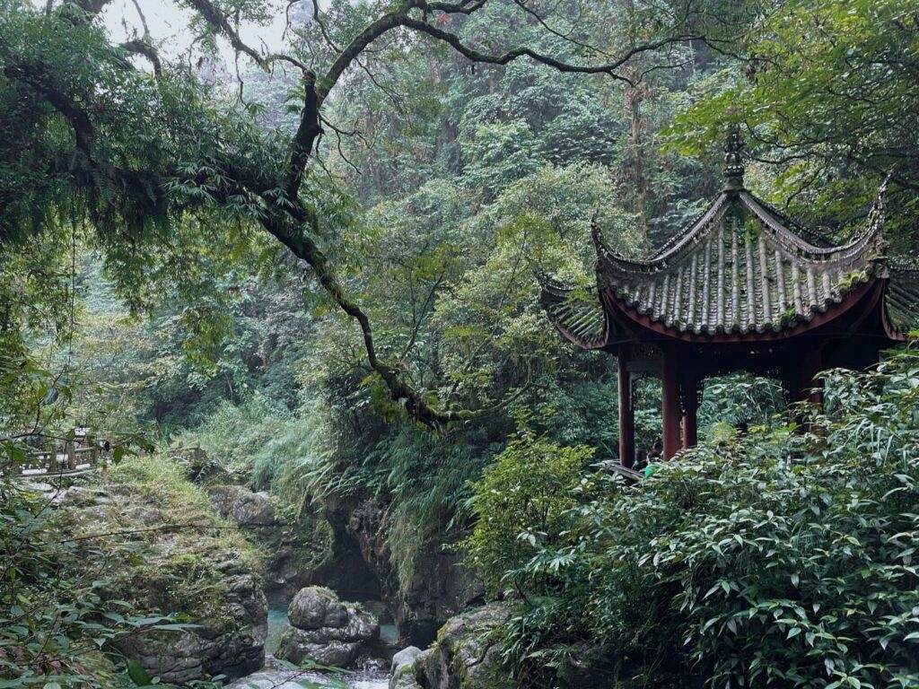 峨眉山