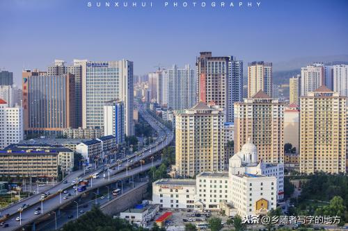 青海城市等级划分、一二三线城市无、四线城市一座、五线城市七座