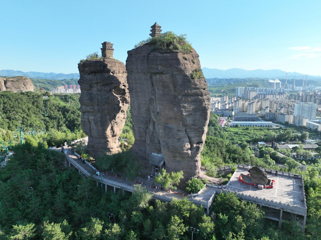 双塔山景区