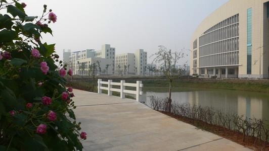 湖南文理学院芙蓉学院是几本?学院校风如何?一年学费多少钱?